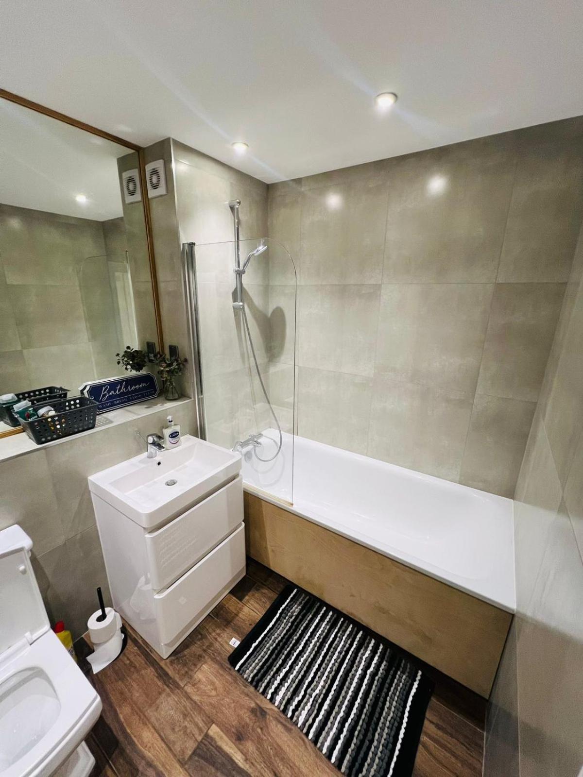 Luxury Apartment Near London Centre, Near Train Station, E1 Luaran gambar